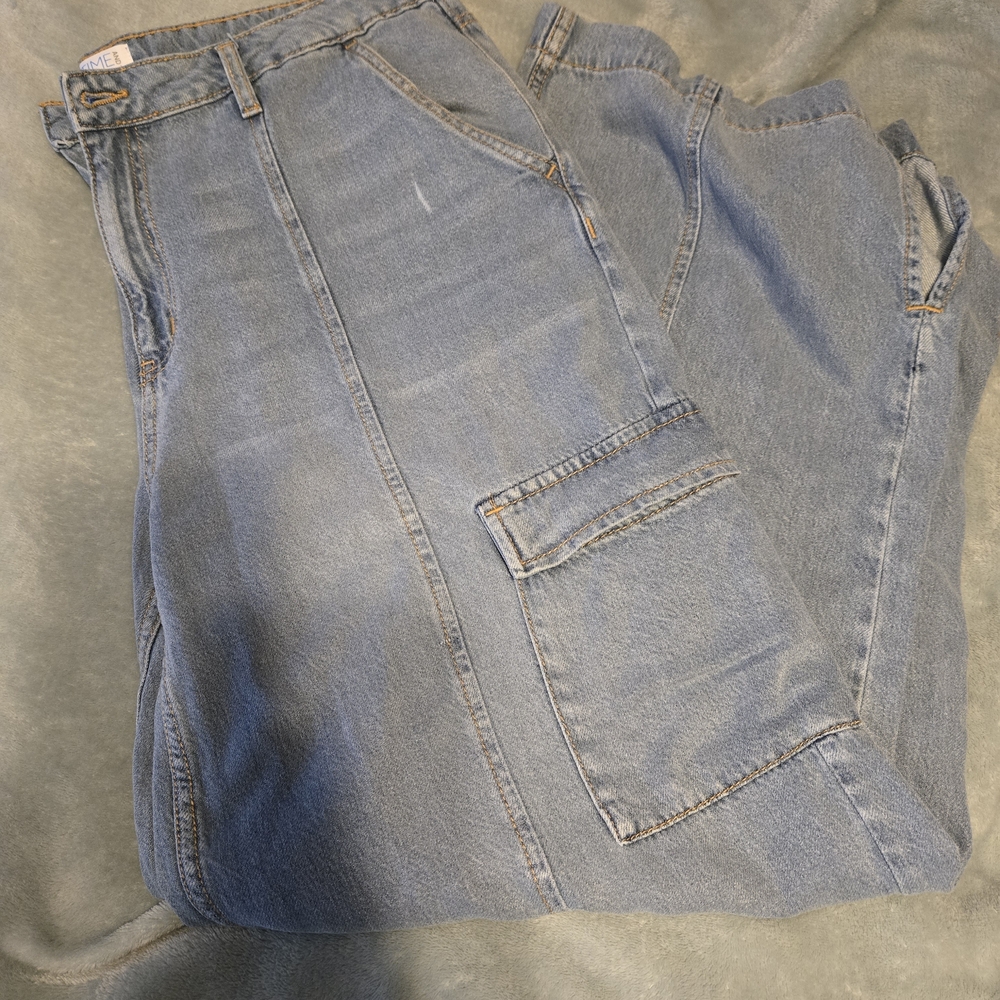 NWT Time and Tru Women's High Rise Cargo Jeans